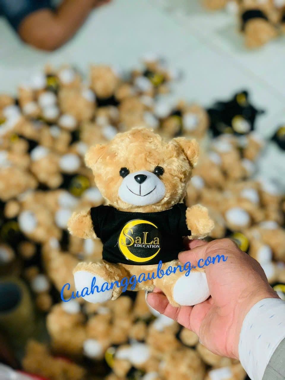 Cuahanggaubong.com hợp tác sản xuất 300 con gấu cho Sala Education